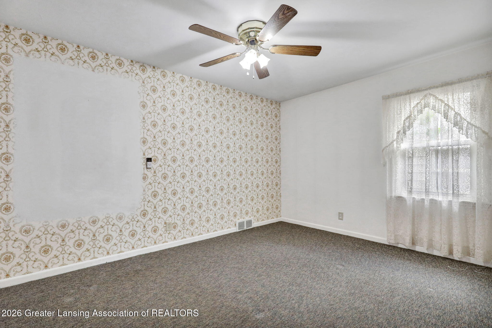 4604 Holt Road Holt, MI 48842 - Photo 12 of 43 12_33-web-or-mls-Open Ended Media-12
