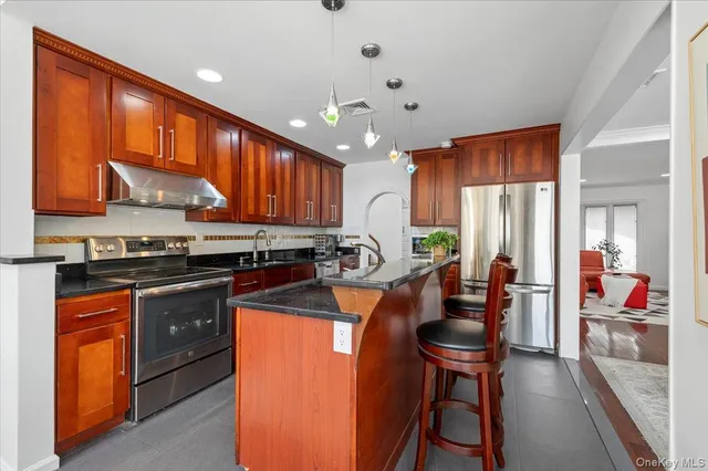 $1,598,888 | 59 Hazelwood Drive, Jericho, NY 11753