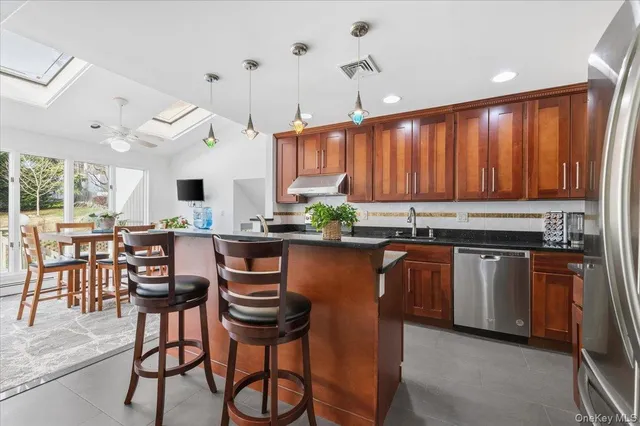 $1,598,888 | 59 Hazelwood Drive, Jericho, NY 11753