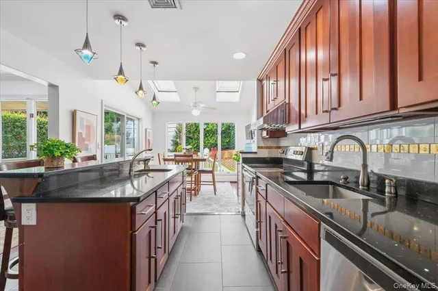 $1,598,888 | 59 Hazelwood Drive, Jericho, NY 11753