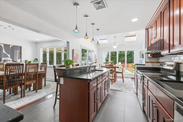 $1,598,888 | 59 Hazelwood Drive, Jericho, NY 11753