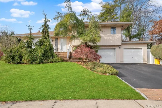 $1,598,888 | 59 Hazelwood Drive, Jericho, NY 11753