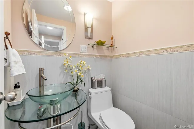 $1,598,888 | 59 Hazelwood Drive, Jericho, NY 11753