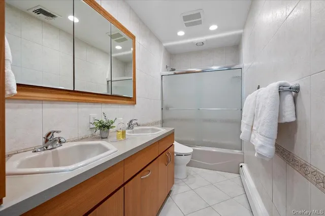 $1,598,888 | 59 Hazelwood Drive, Jericho, NY 11753