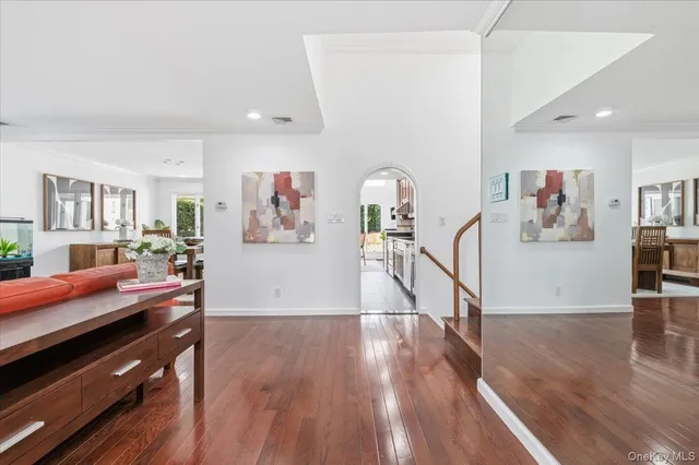 $1,598,888 | 59 Hazelwood Drive, Jericho, NY 11753