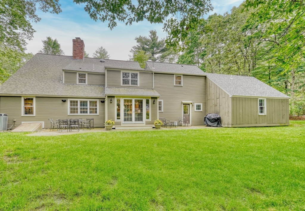 43 Old Pickard Road Concord, MA 01742 - Photo 25 of 27 front view of a house and a yard