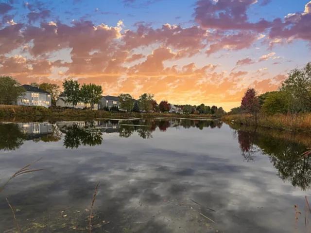 $515,000 | 39-w093 Shannon Square, Geneva, IL 60134