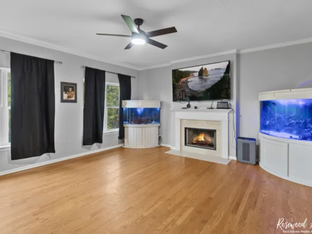 $515,000 | 39-w093 Shannon Square, Geneva, IL 60134