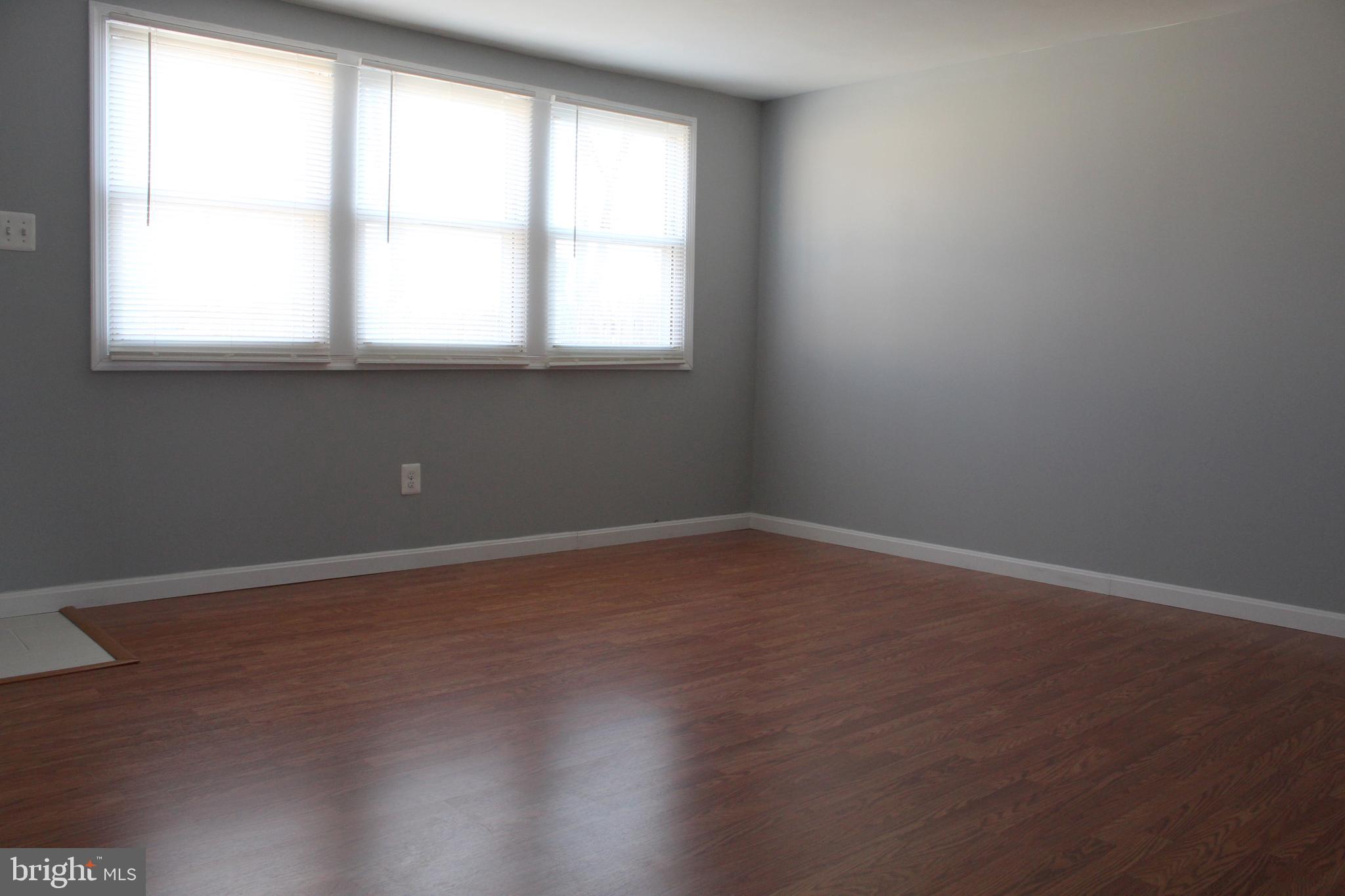 3219 Bero Road Baltimore, MD 21227 - Photo 14 of 20