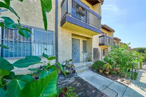 $633,000 | 444 South South Garfield Avenue South, Unit G, Monterey Park, CA 91754
