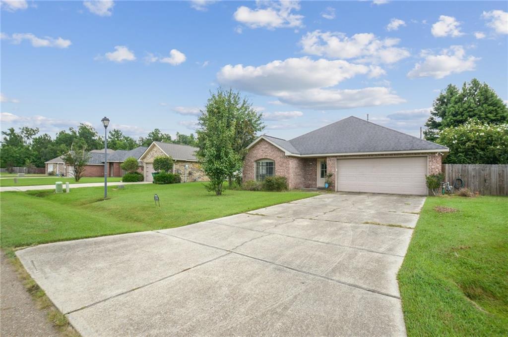 13346 Magnolia Crossing Hammond, LA 70401 - Photo 2 of 18