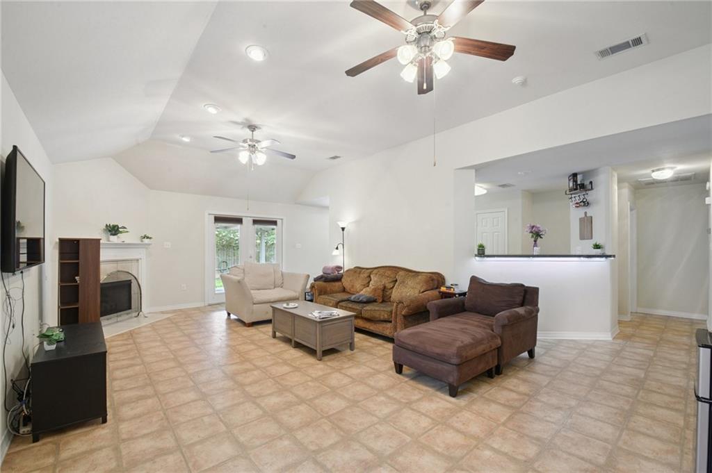 13346 Magnolia Crossing Hammond, LA 70401 - Photo 5 of 18