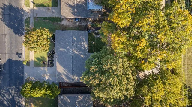 $285,900 | 910 Shorehaven Drive, Garland, TX 75040