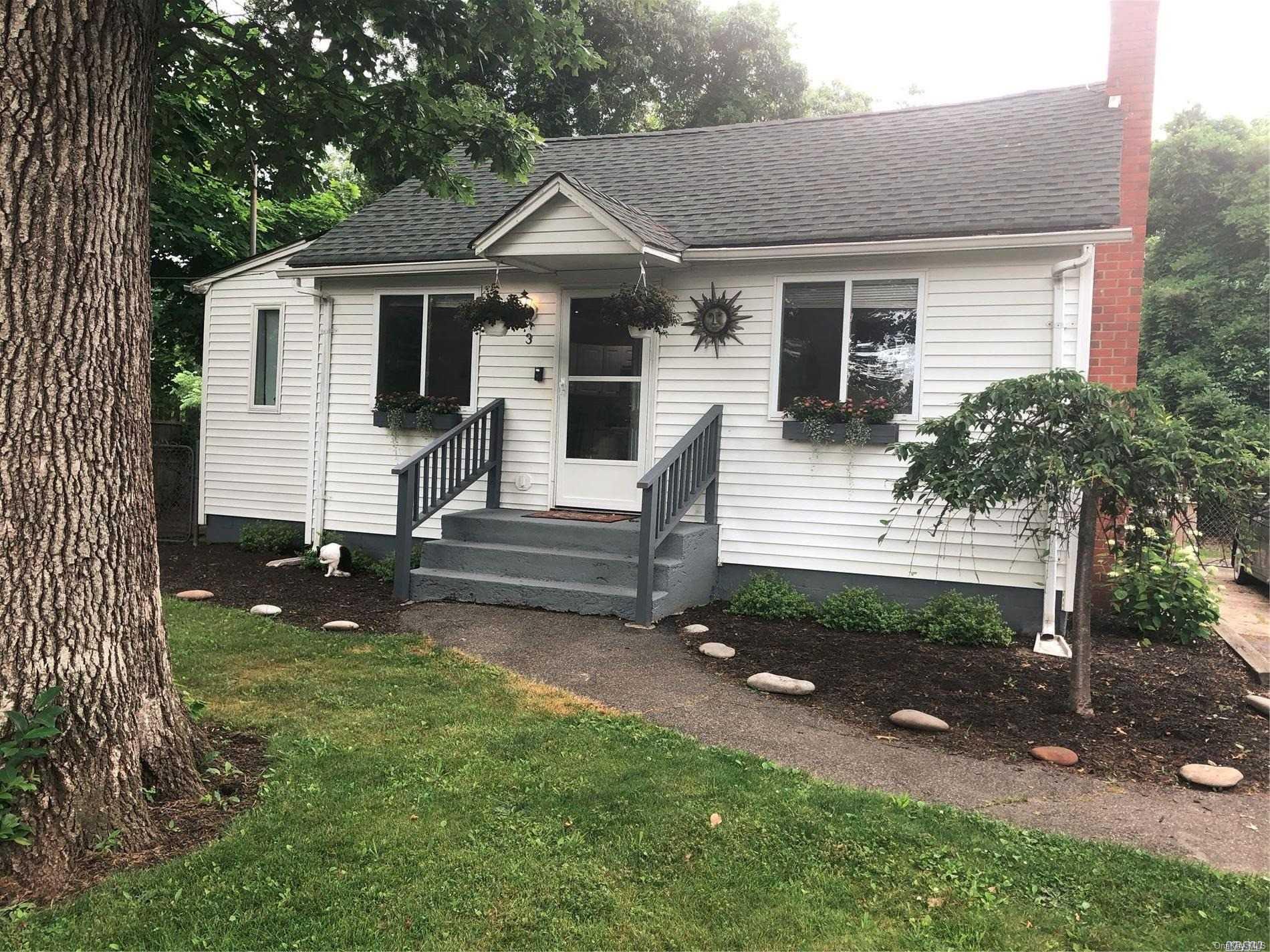 3 Yaphank Road Mastic Beach, NY 11951 - Photo 1 of 1 Gallery Image 1
