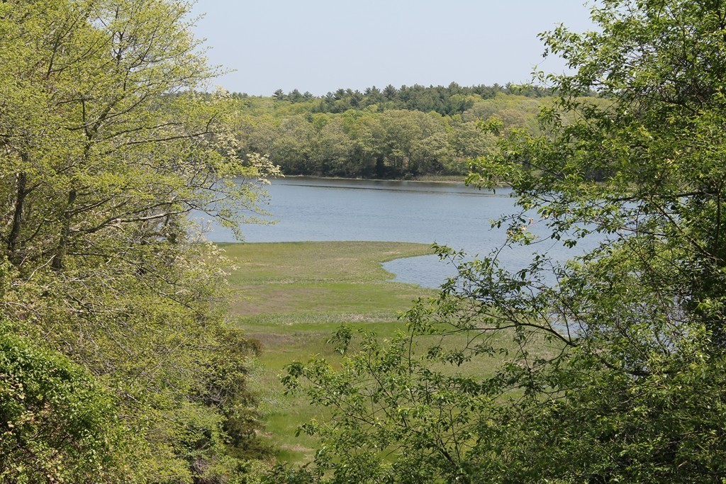 992 Drift Road Westport, MA 02790 - Photo 2 of 29 Gallery Image 2