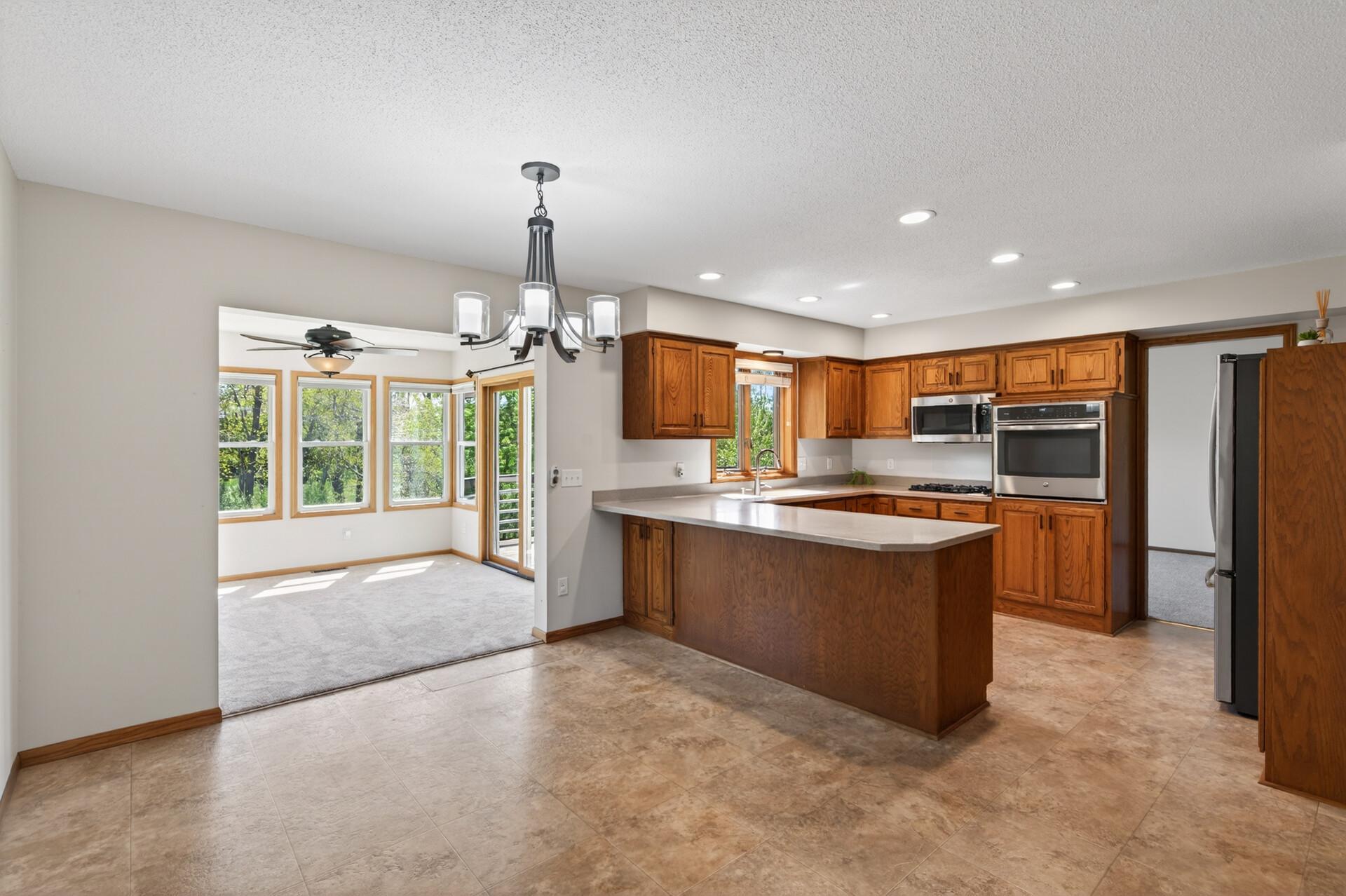 8809 Inverness Terrace Brooklyn Park, MN 55443 - Photo 10 of 55