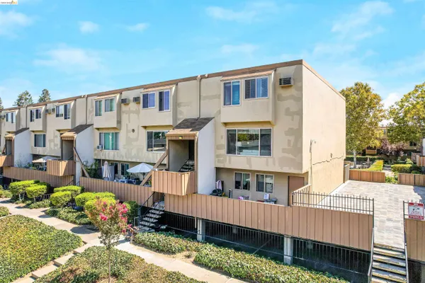 $590,000 | 410 Auburn Way, Unit 42, San Jose, CA 95129