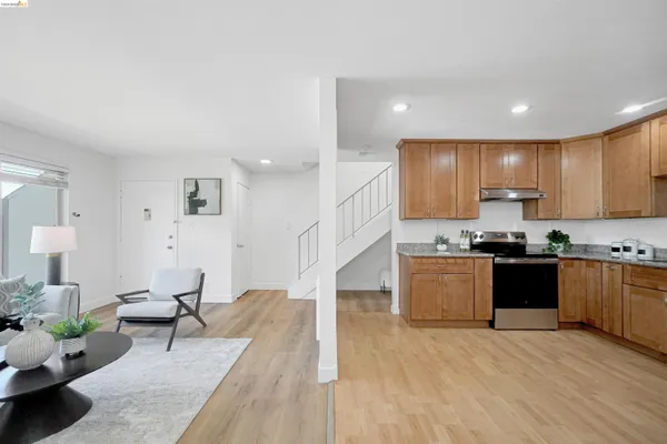 $590,000 | 410 Auburn Way, Unit 42, San Jose, CA 95129