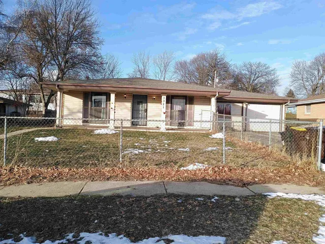 $199,900 | 3321 West Riverside Boulevard, Rockford, IL 61101