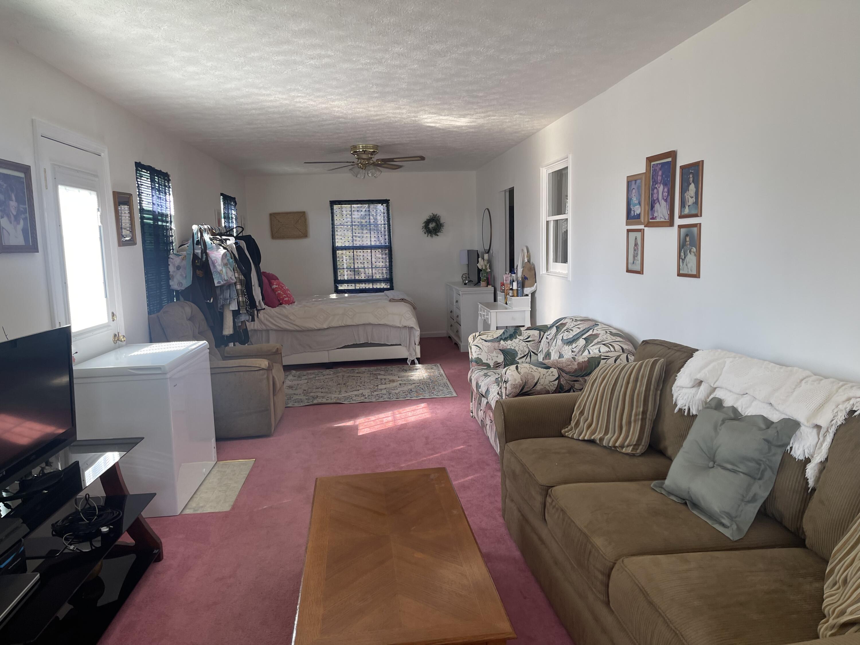 320 Ben Reeves Road Waco, KY 40385 - Photo 9 of 44 5C849977-7C34-4CB7-8D9B-06896BD0FB3D