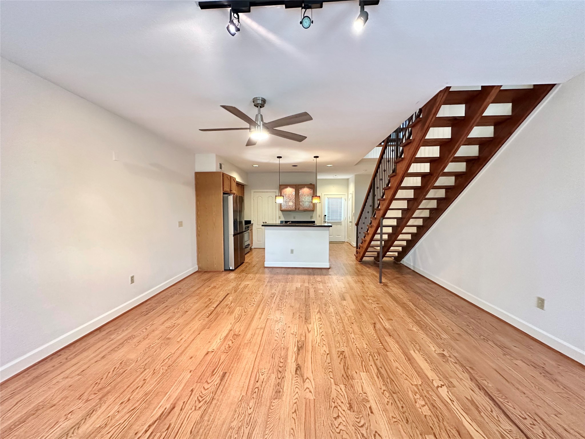 1602 Elgin Street, Unit 13 Houston, TX 77004 - Photo 2 of 22