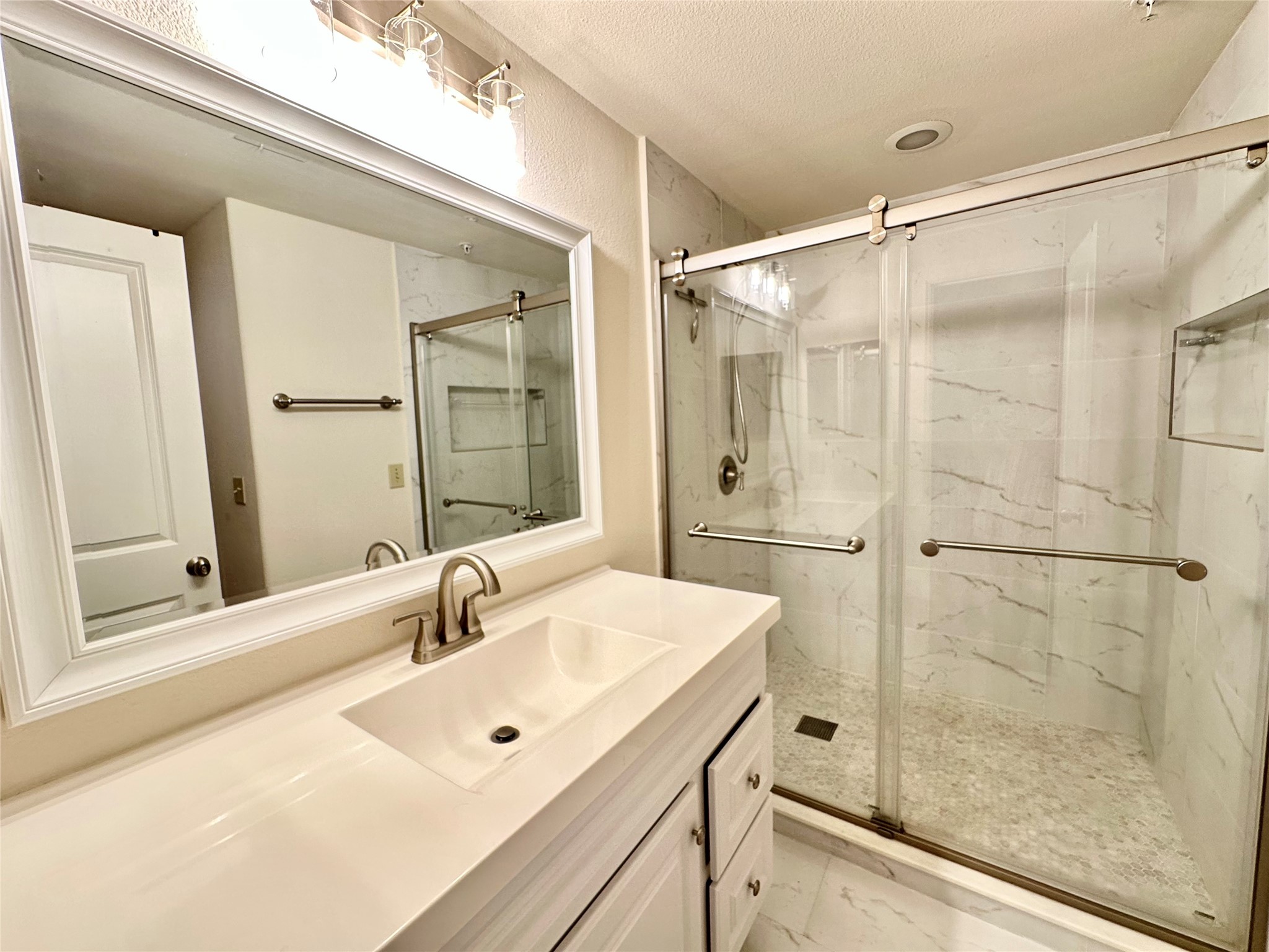 1602 Elgin Street, Unit 13 Houston, TX 77004 - Photo 8 of 22
