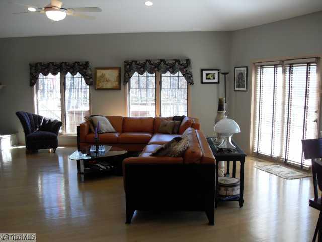 191 Roehm Landing Denton, NC 27239 - Photo 10 of 12 Den/Family/Great Room.