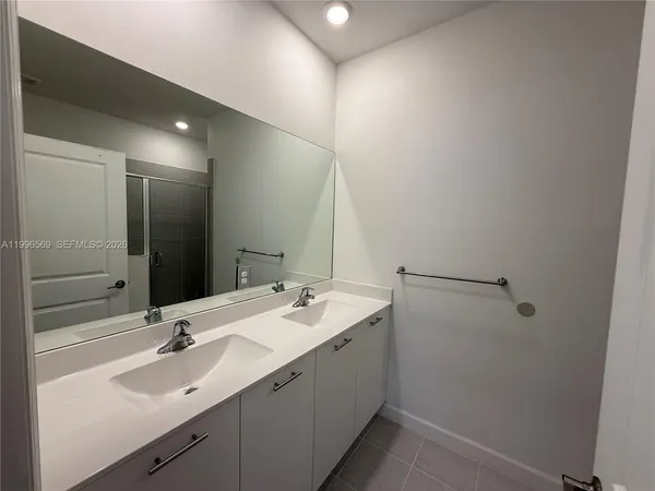 $4,500 | 12845 Northwest 24th Avenue, Miami, FL 33147