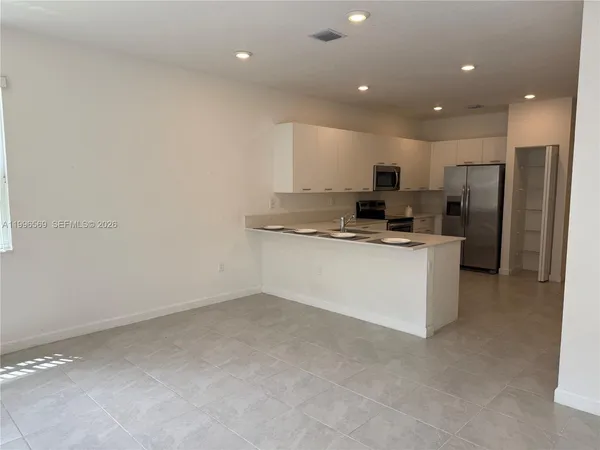 $4,500 | 12845 Northwest 24th Avenue, Miami, FL 33147