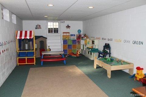 2162 South Custer Road Monroe, MI 48161 - Photo 18 of 31 IMG_0655.jpg