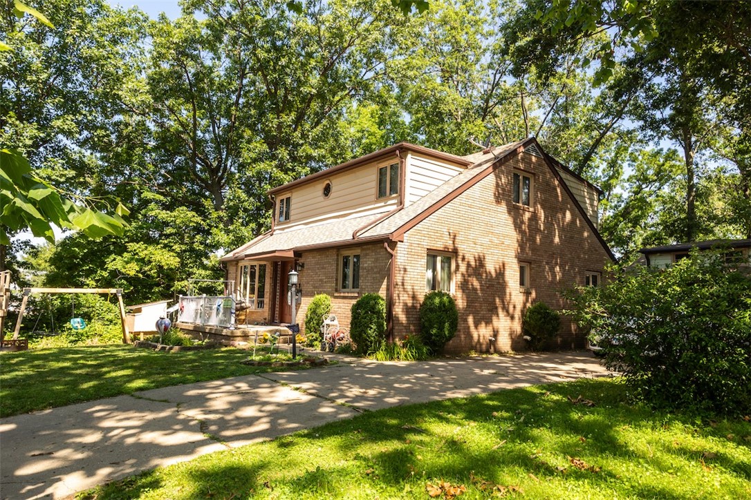 1904 Florida Court Decatur, IL 62521 - Photo 2 of 37