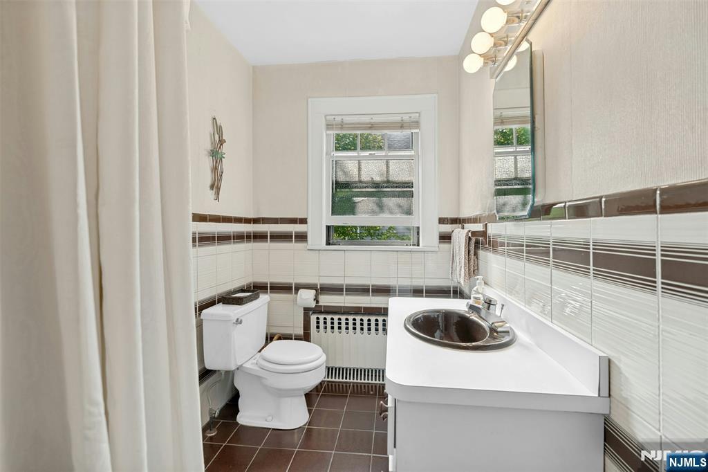 30 Brinkerhoff Avenue Teaneck, NJ 07666 - Photo 17 of 33