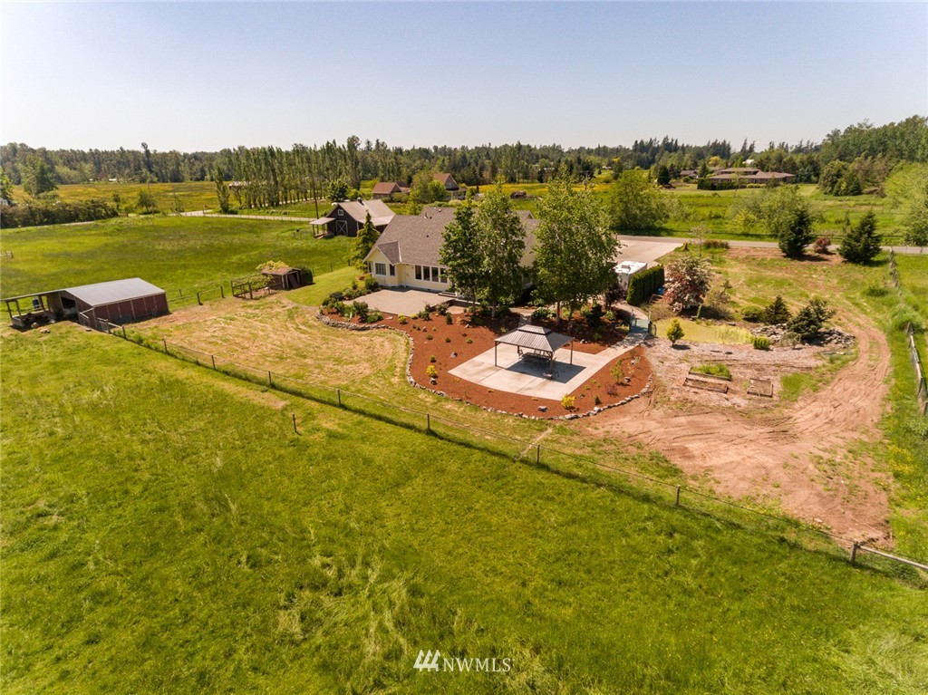5740 Mertz Road Bellingham, WA 98226 - Photo 3 of 25