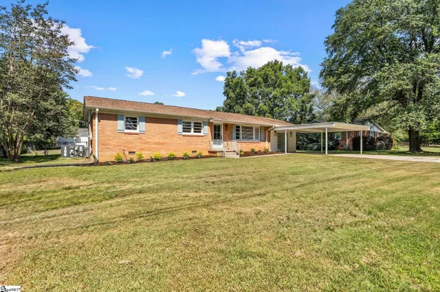 $349,000 | 409 Mapleton Drive, Greenville, SC 29607