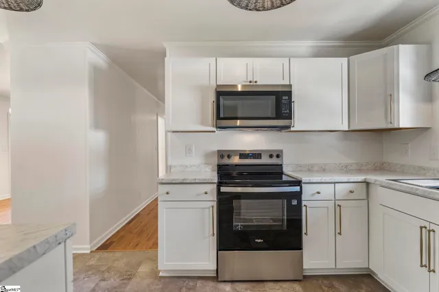 $349,000 | 409 Mapleton Drive, Greenville, SC 29607