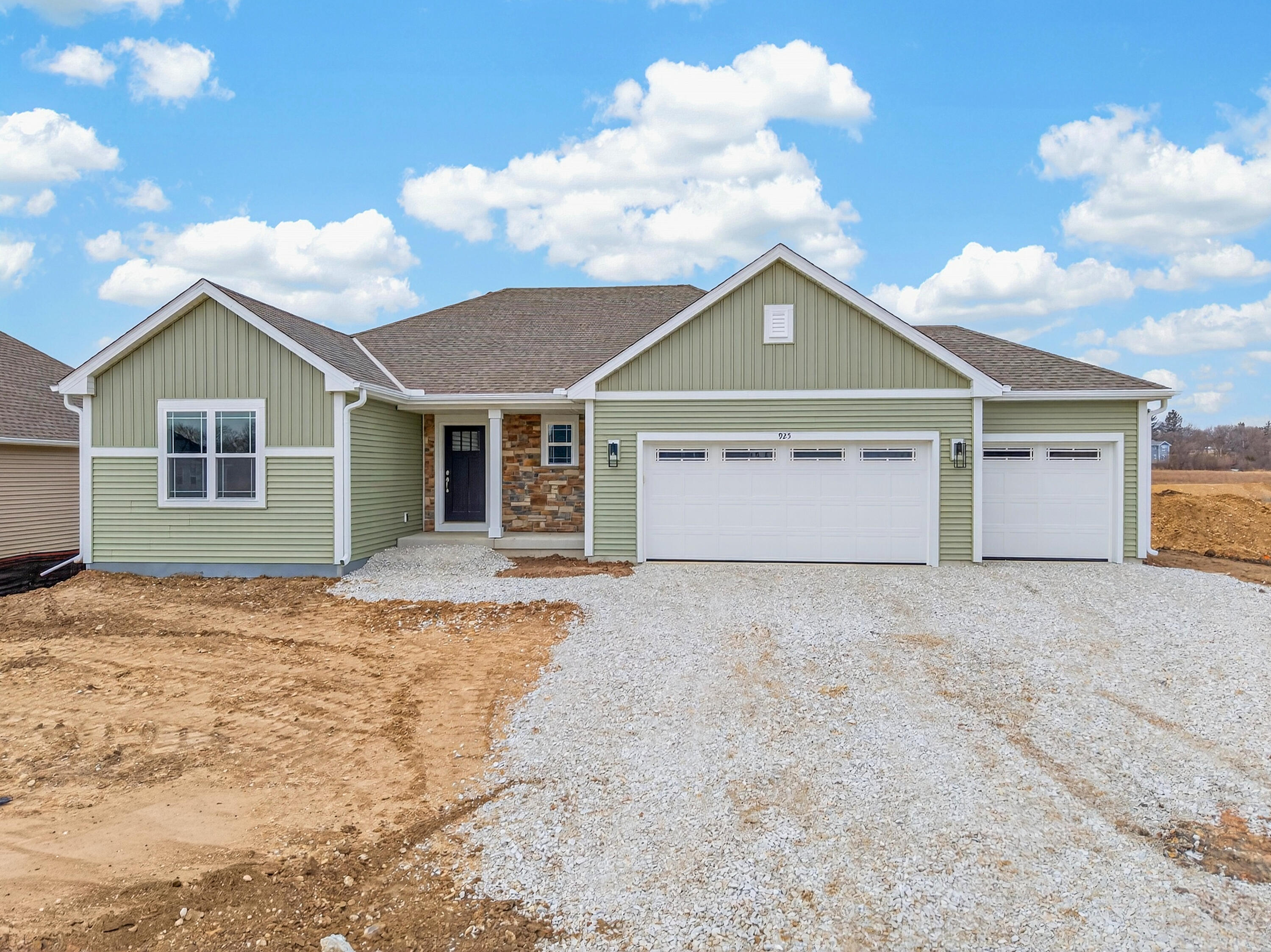925 Cardinal Lane Mukwonago, WI 53149 - Photo 1 of 1 Exterior front