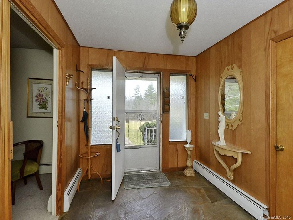 81 McLean Road Weaverville, NC 28787 - Photo 5 of 10 Gallery Image 5