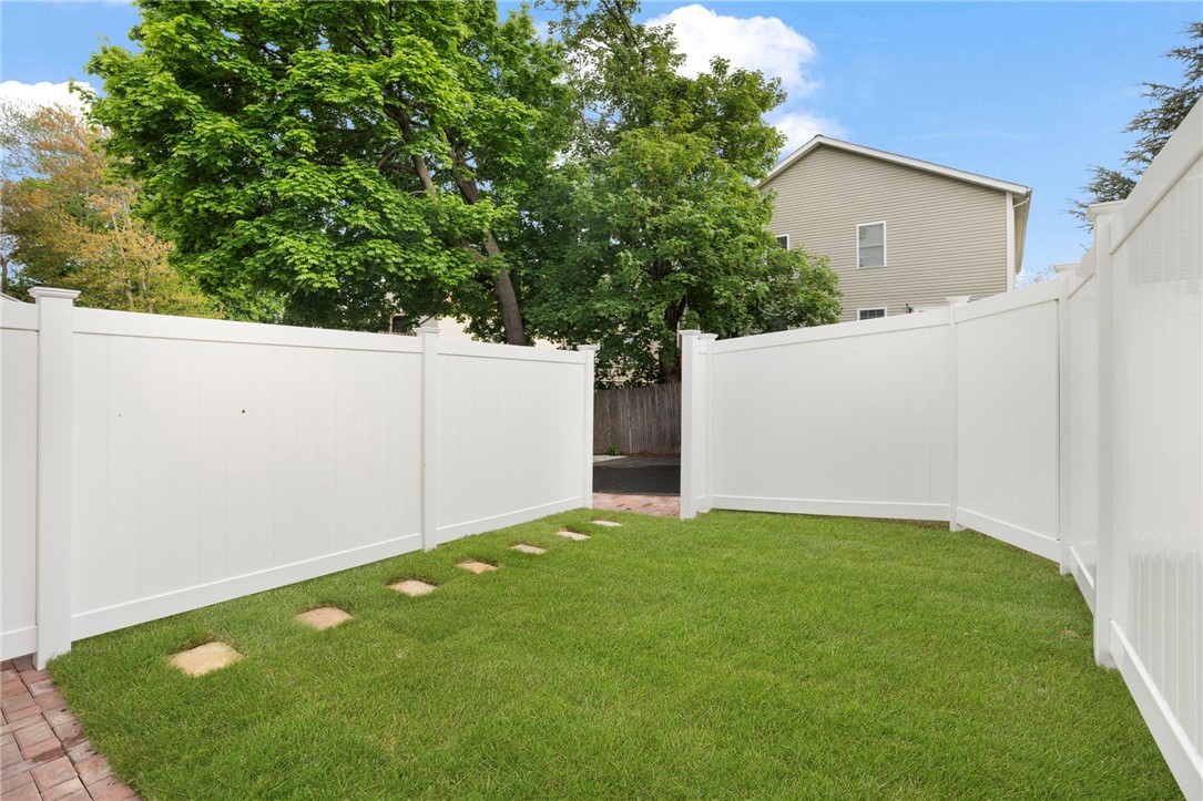 54 Grand View Street Providence, RI 02906 - Photo 36 of 43
