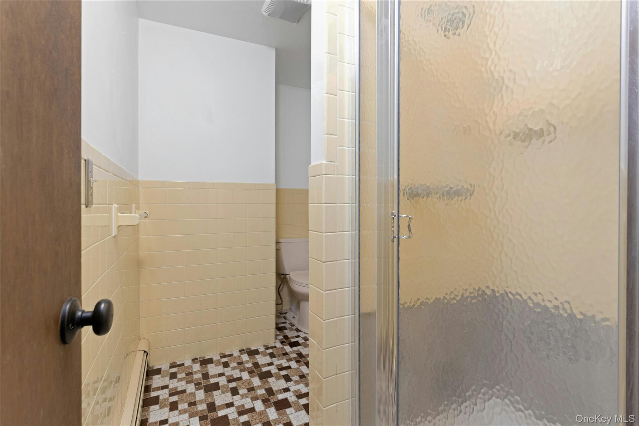 6 Elm Court Fishkill, NY 12524 - Photo 17 of 18 a bathroom with a shower