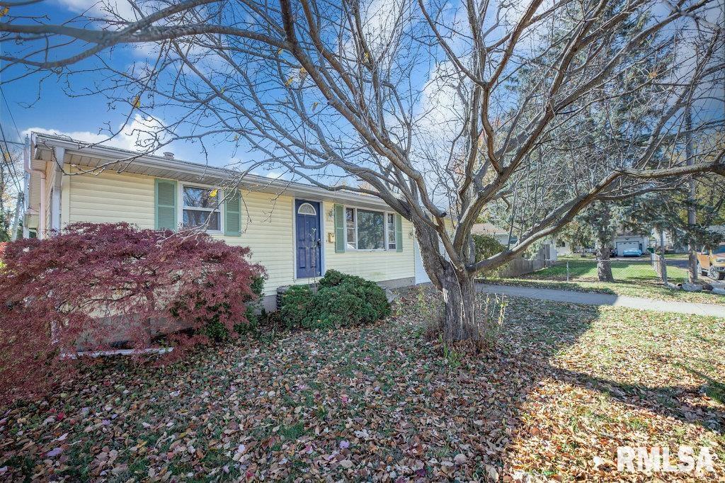 1806 State Street Pekin, IL 61554 - Photo 3 of 41