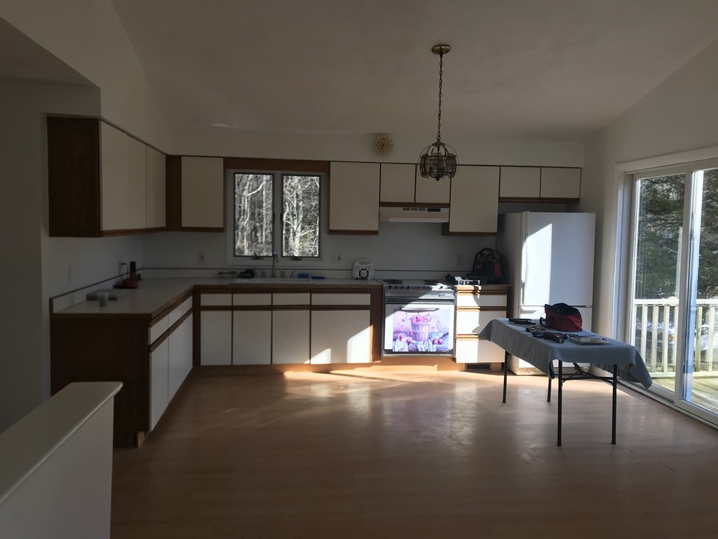 28 Main Road Westport, MA 02790 - Photo 3 of 13 Gallery Image 3