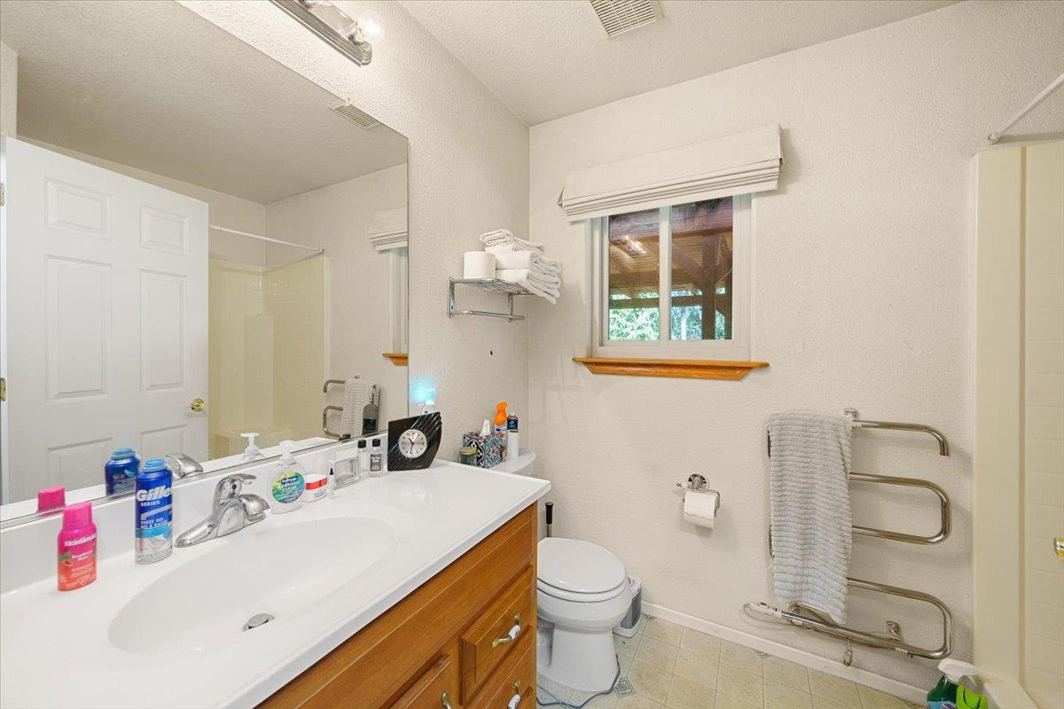 9201 Country Road Georgetown, CA 95634 - Photo 33 of 60