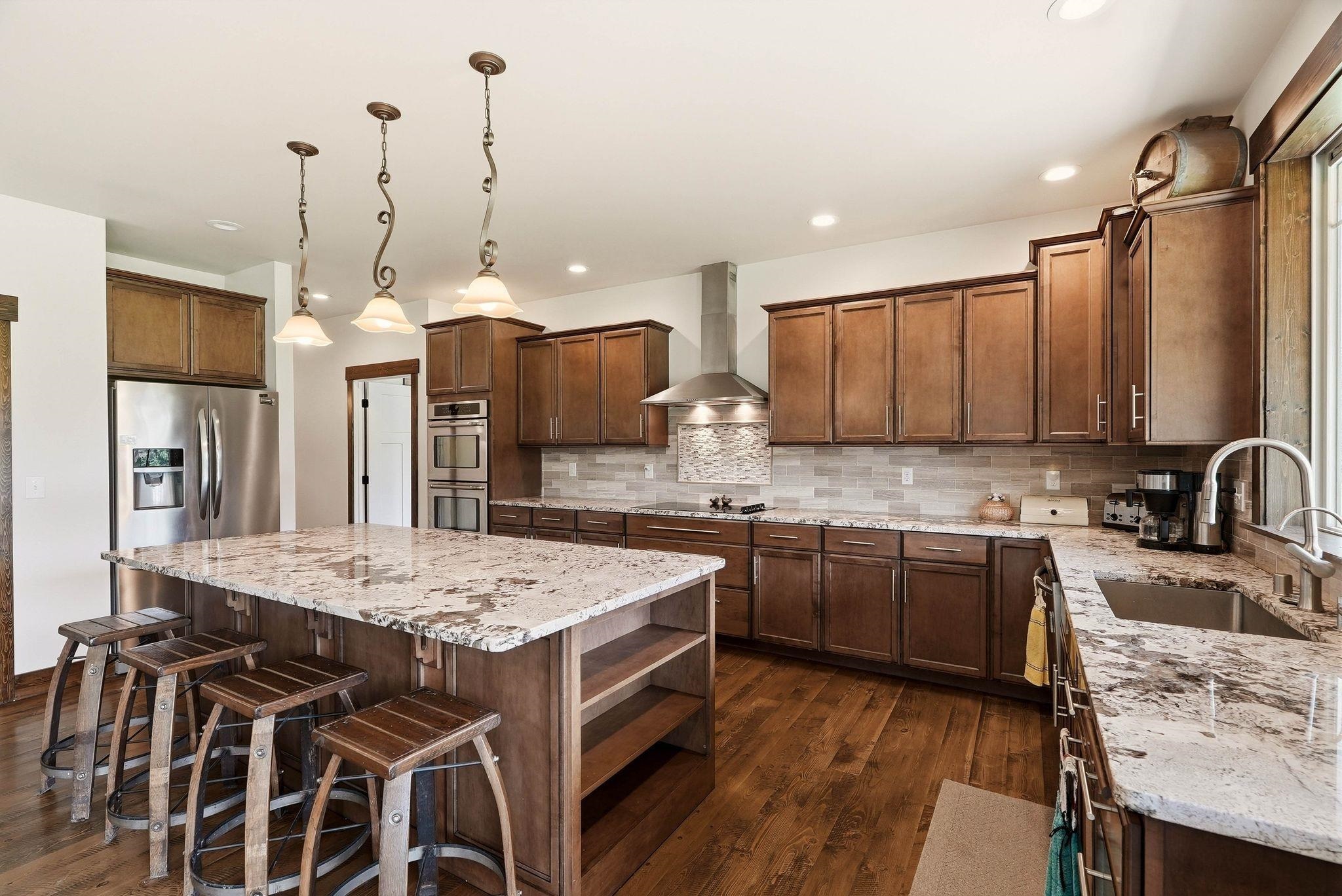 10638 South Hangman Valley Road Spokane, WA 99224 - Photo 17 of 49