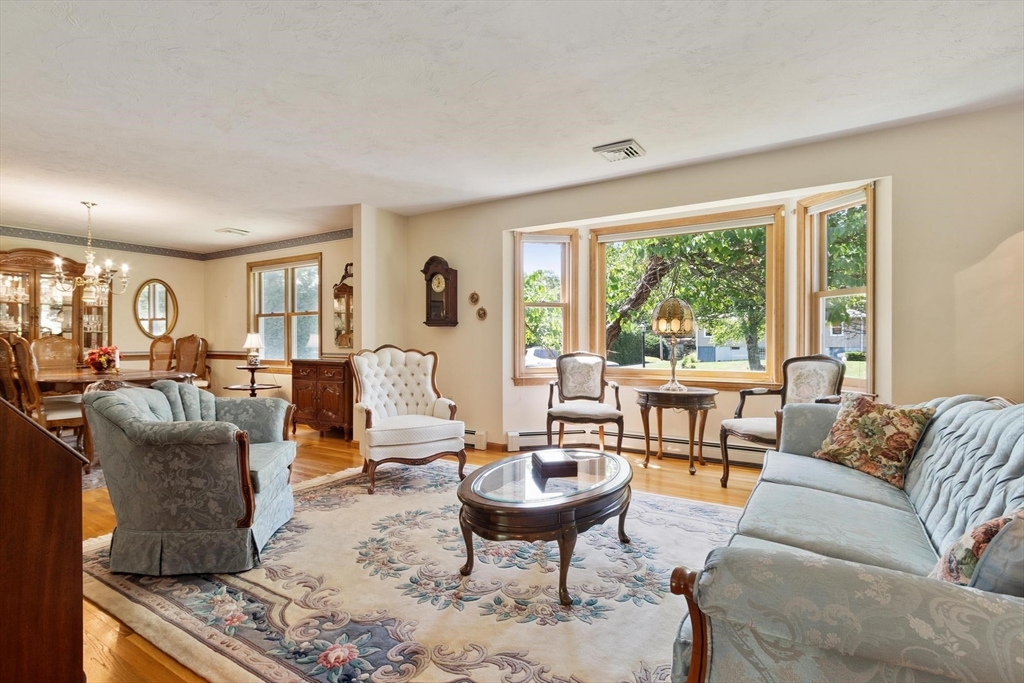 65 Blithewood Avenue Worcester, MA 01604 - Photo 13 of 42