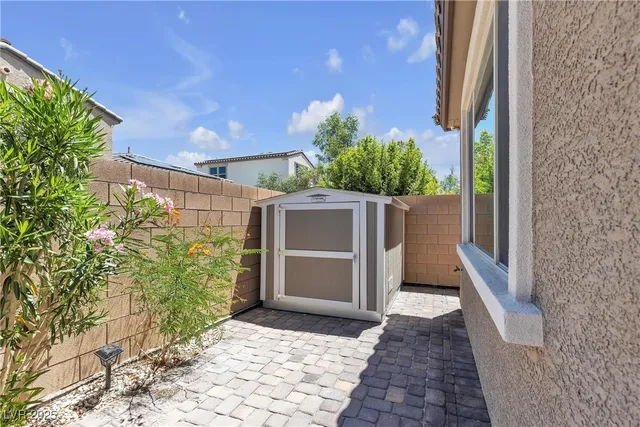 $655,000 | 9950 Coyote Echo Court, Las Vegas, NV 89166