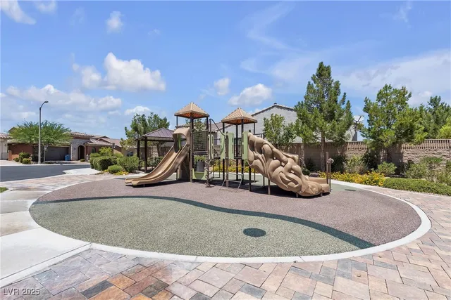 $655,000 | 9950 Coyote Echo Court, Las Vegas, NV 89166