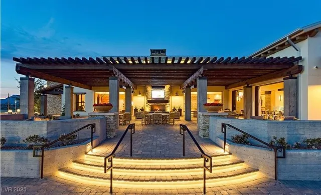 $655,000 | 9950 Coyote Echo Court, Las Vegas, NV 89166