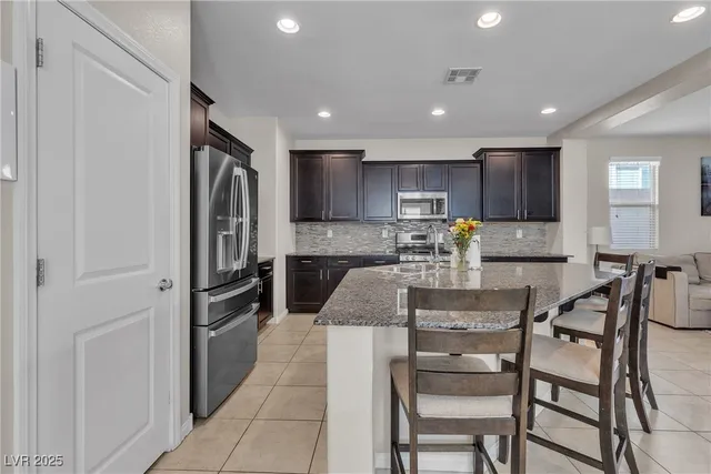 $655,000 | 9950 Coyote Echo Court, Las Vegas, NV 89166