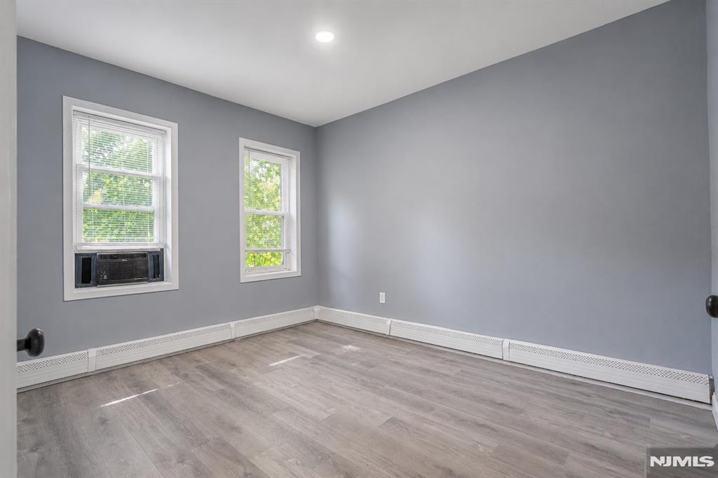 231 Palisade Avenue, Unit 4 Garfield, NJ 07026 - Photo 2 of 6