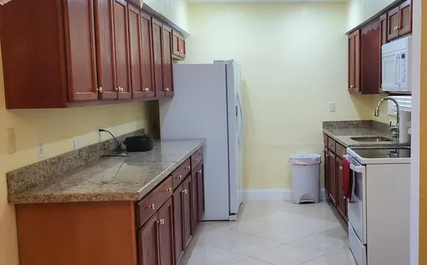 $4,300 | 930 Northeast 160th Street, North Miami Beach, FL 33162